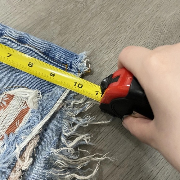 Anthropologie Pilcro Indigo Distressed Little Shortie Mini Mid Rise Shorts 31 - Picture 8 of 8